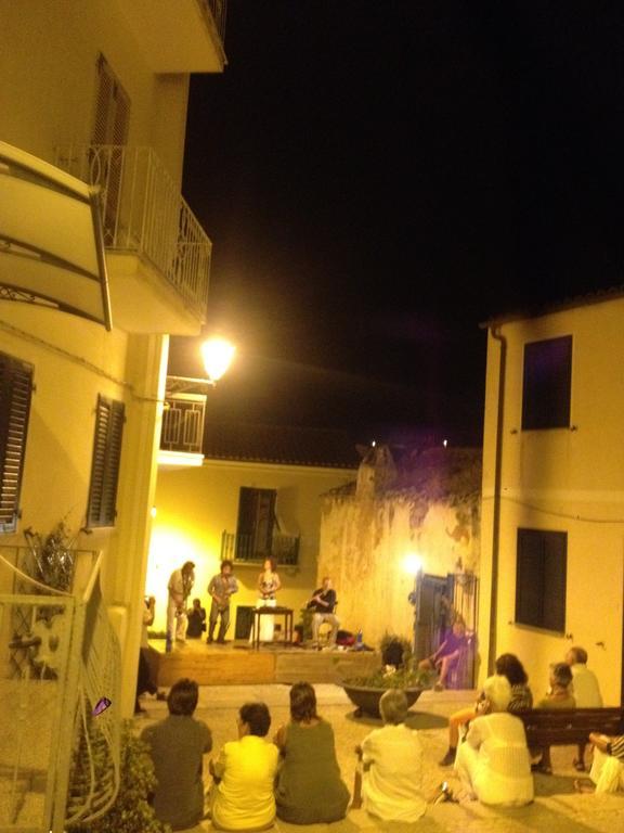 Residenza Via Roma 3 Villa La Maddalena  Eksteriør billede